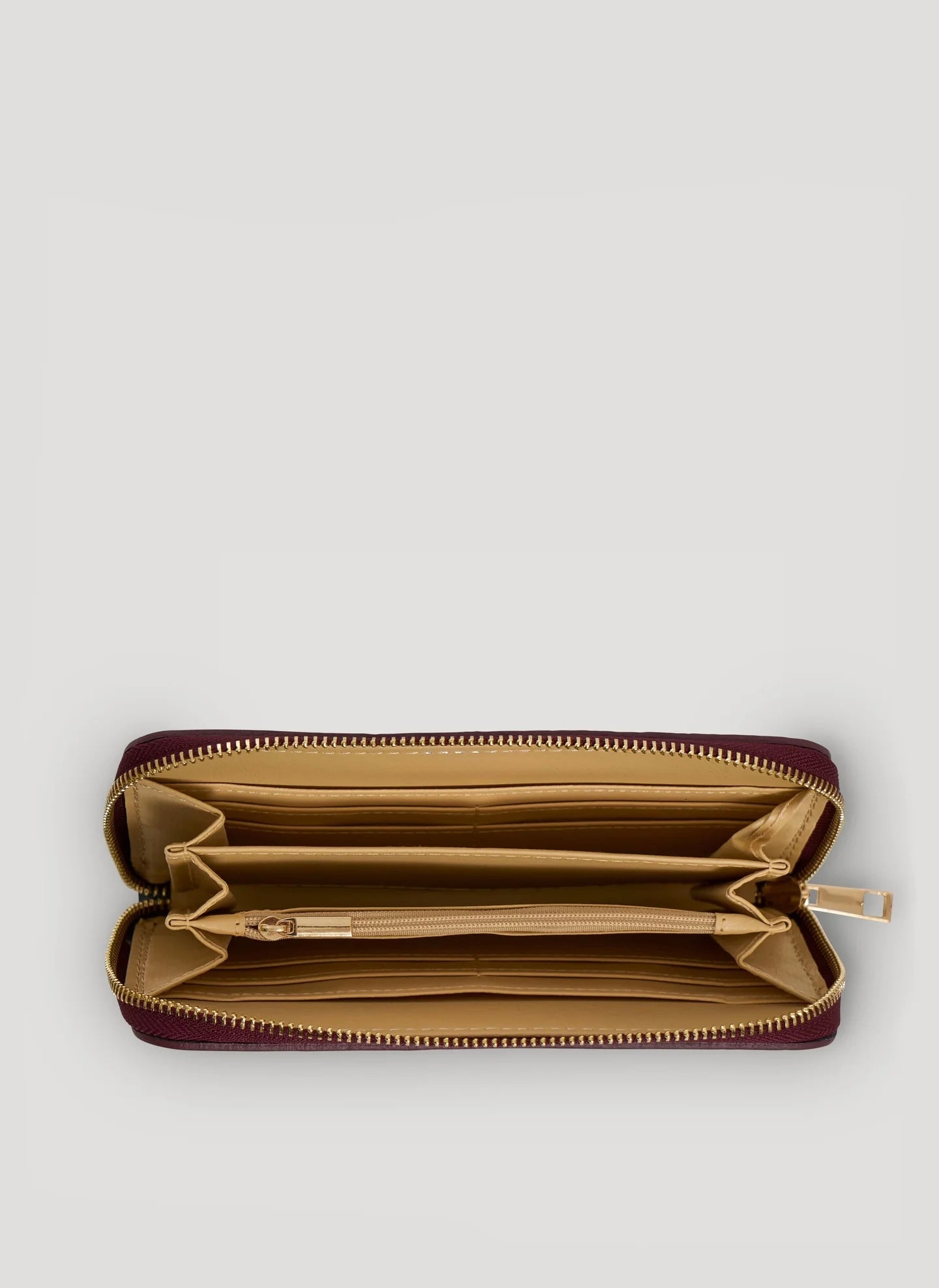 Rodri Wallet in Sangre Dollar Leather
