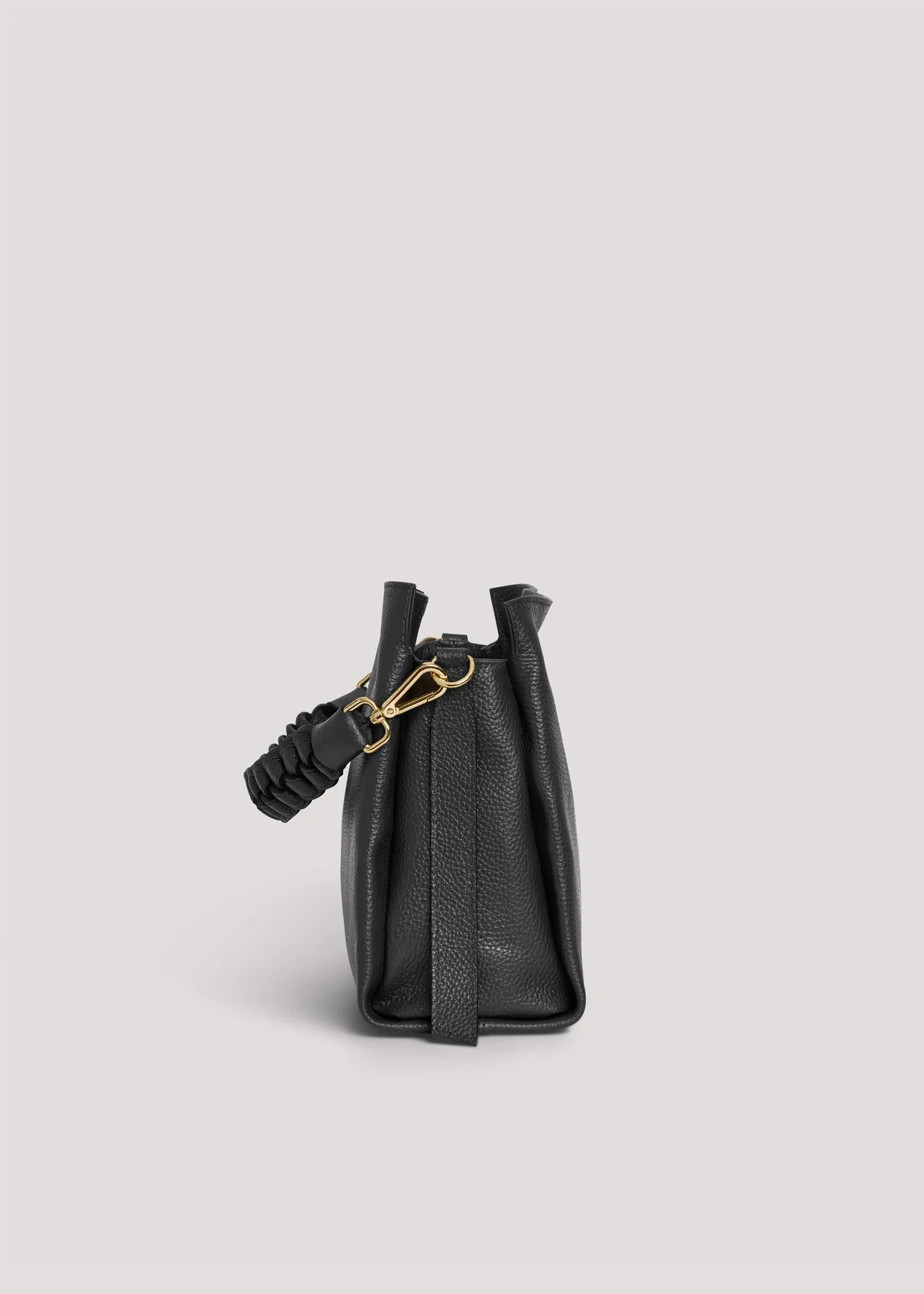 Versilia Bag in Dollaro Leather Black