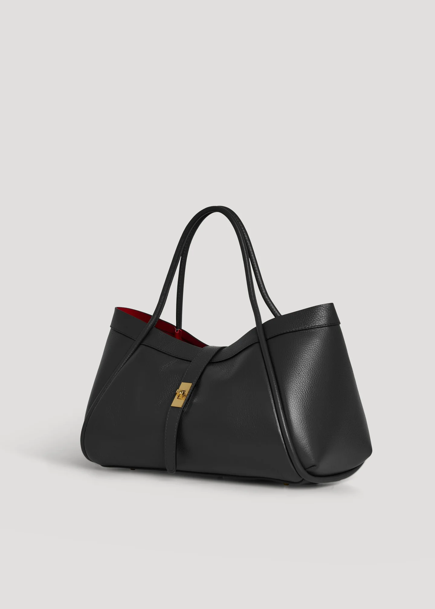 Siena Bag in Black Dollar Leather