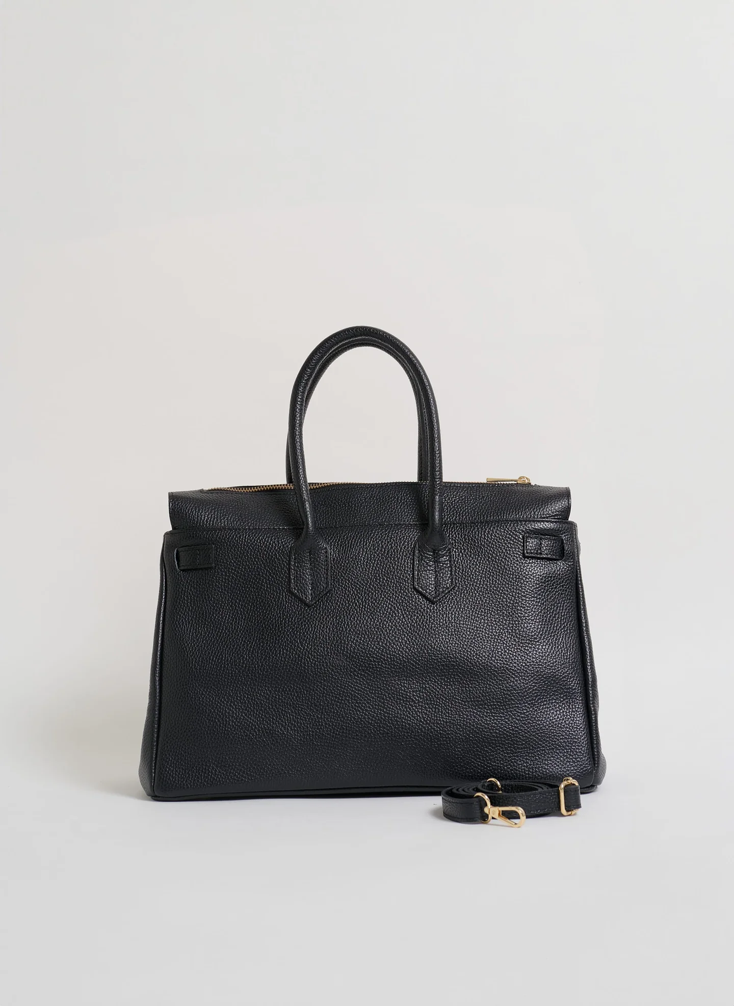 Montalcino Bag in Dollaro Leather Black