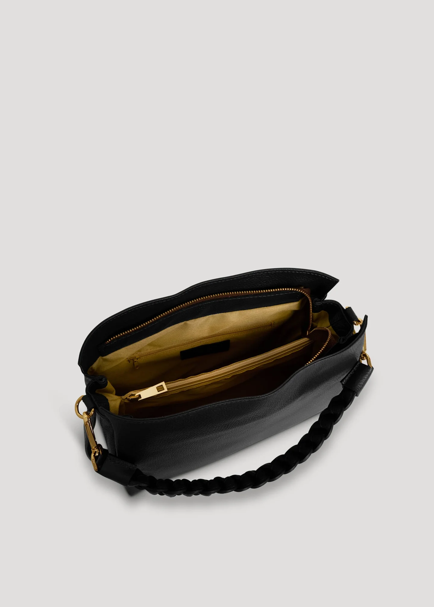 Versilia Bag in Dollaro Leather Black